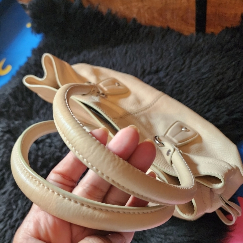 Authentic Tods - Picture 6 of 11